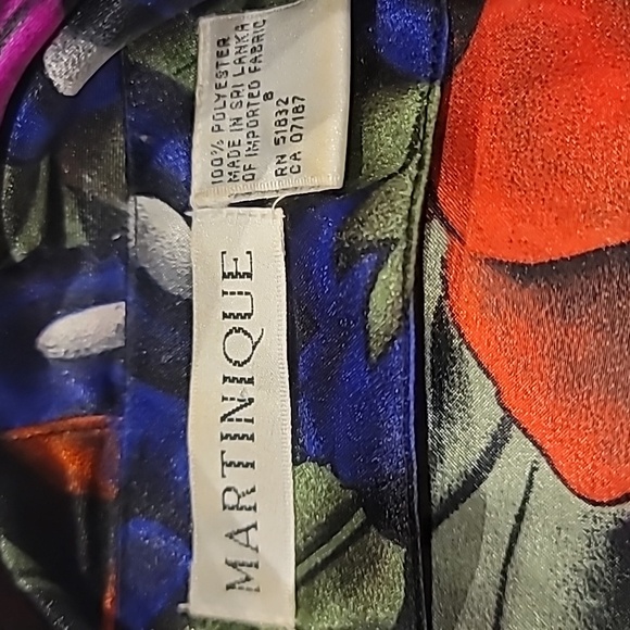 Martinique Floral Shawl Collar Pullover With Faux Button Font Gem Colors 8 - Picture 7 of 9